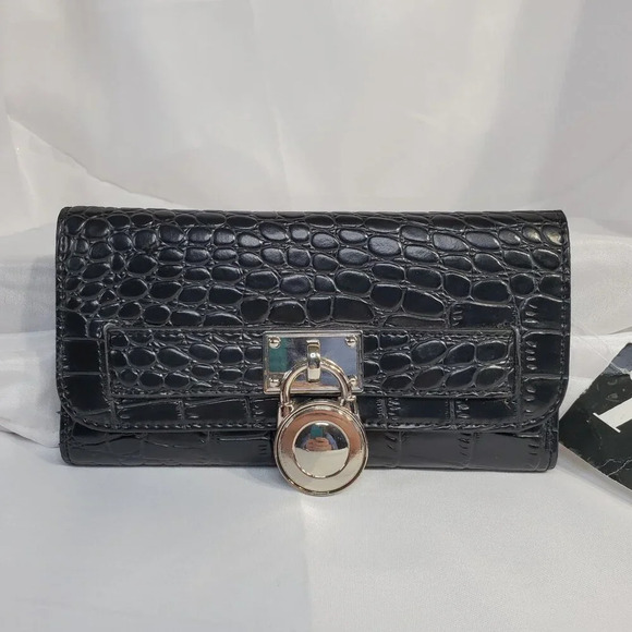 Fiore Black Croc Embossed Wallet With Silver Toned Faux Lock Embellishment NWT - Picture 9 of 9